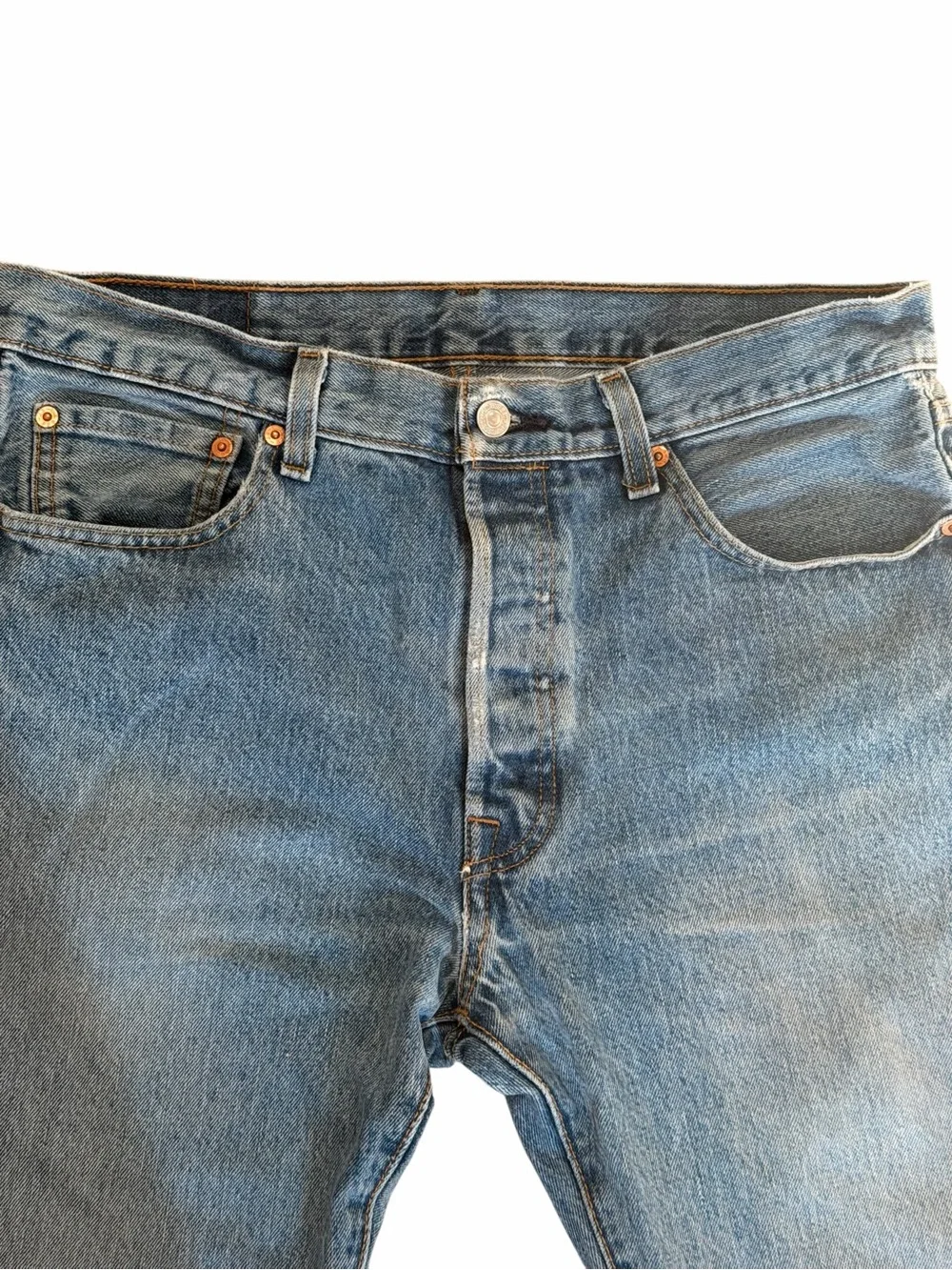 Levis 🔥 levi